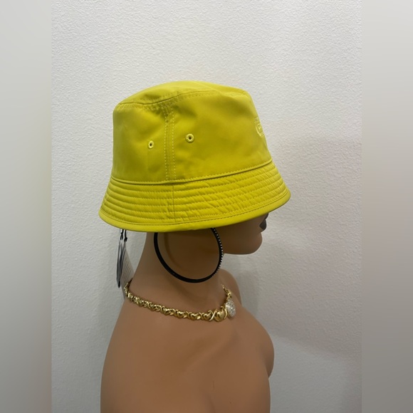 New! Coach Reversible Signature Nylon Bucket Hat (Authentic) Unisex - Picture 5 of 16